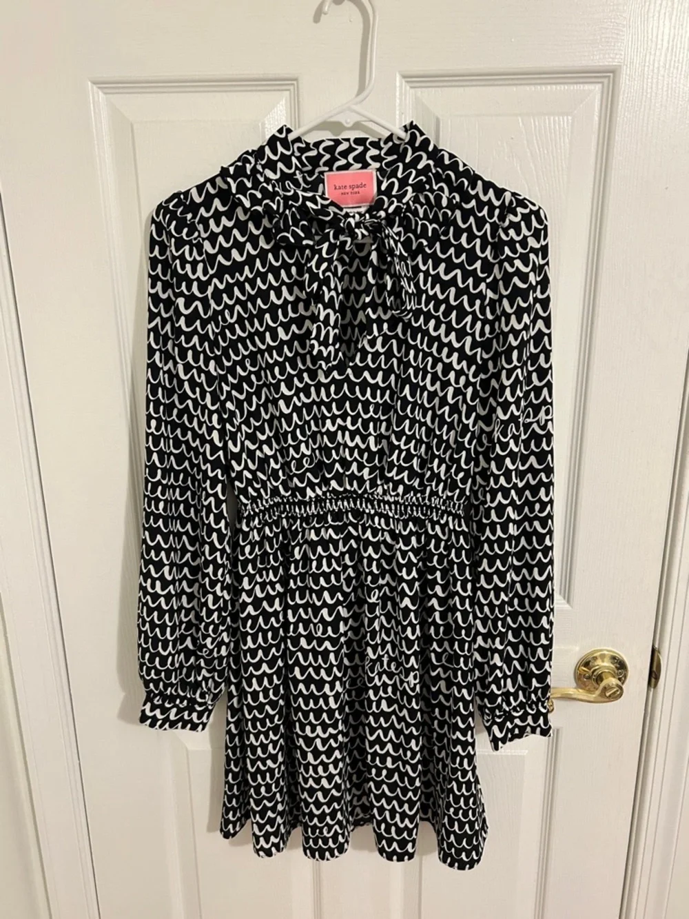 Kate Spade Pop Scallop Crepe Dress Black and White Pattern New Size XS Ruffle